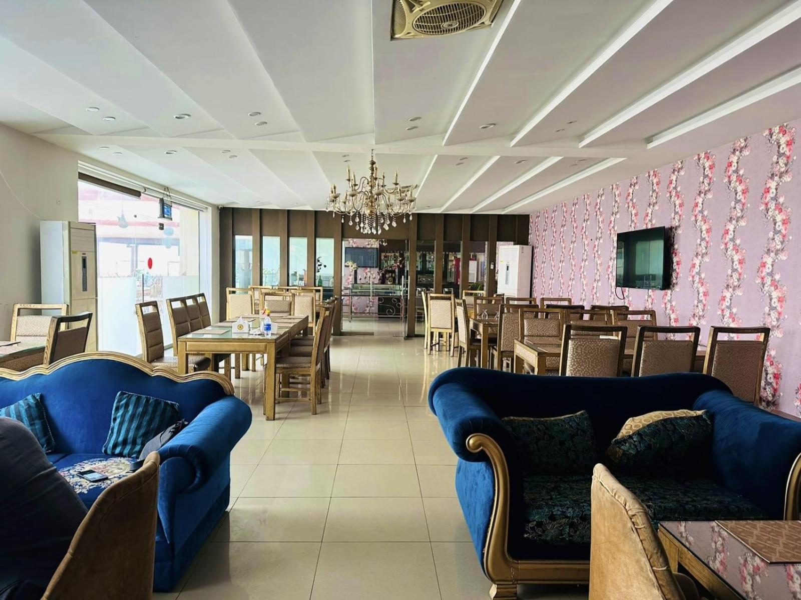 Grand Regent Hotel And Suites Faisalabad Eksteriør billede