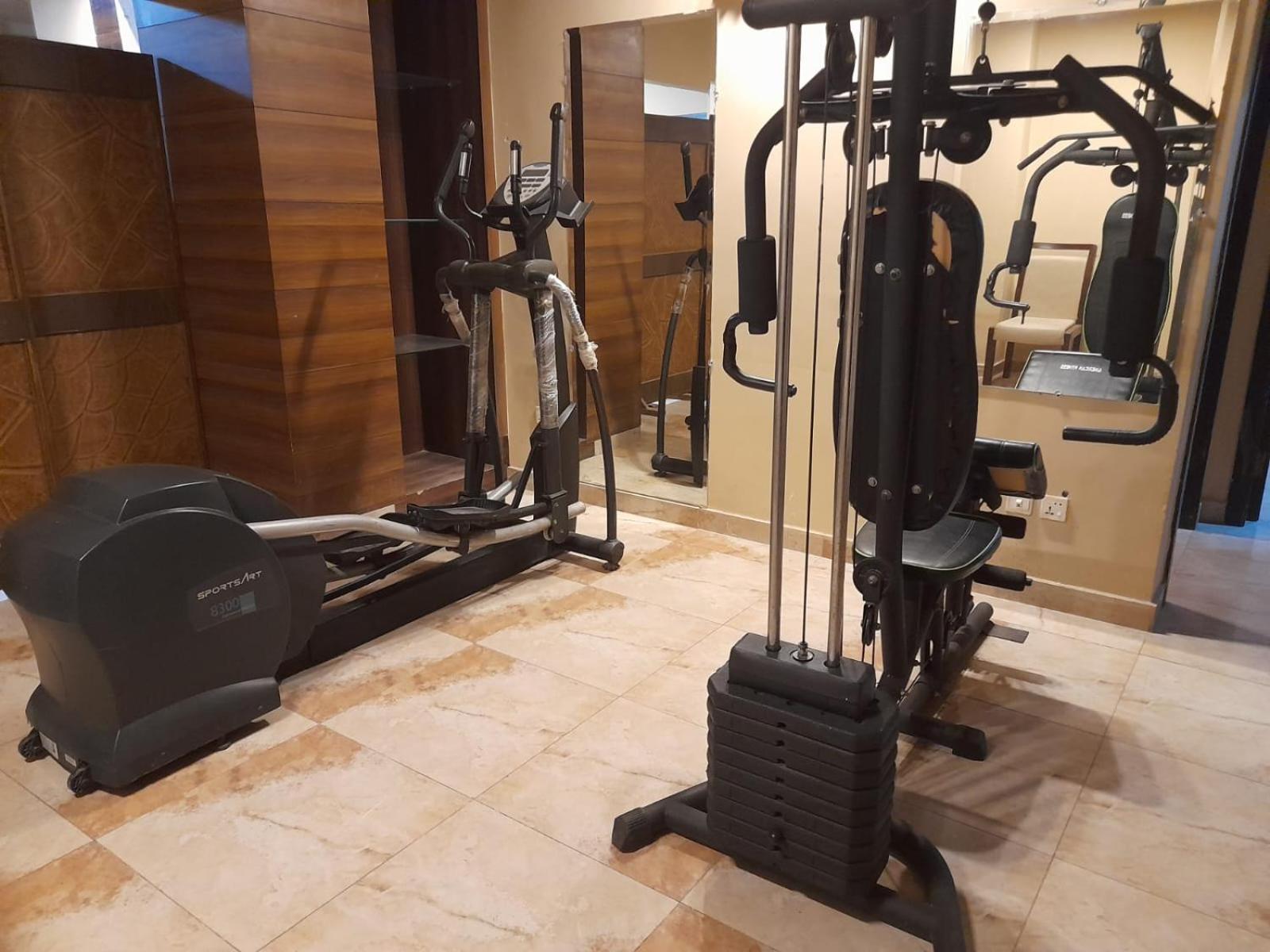 Grand Regent Hotel And Suites Faisalabad Eksteriør billede